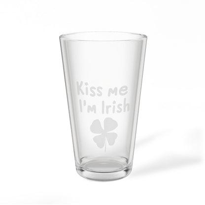 Pint Glass – Kiss Me I'm Irish 3